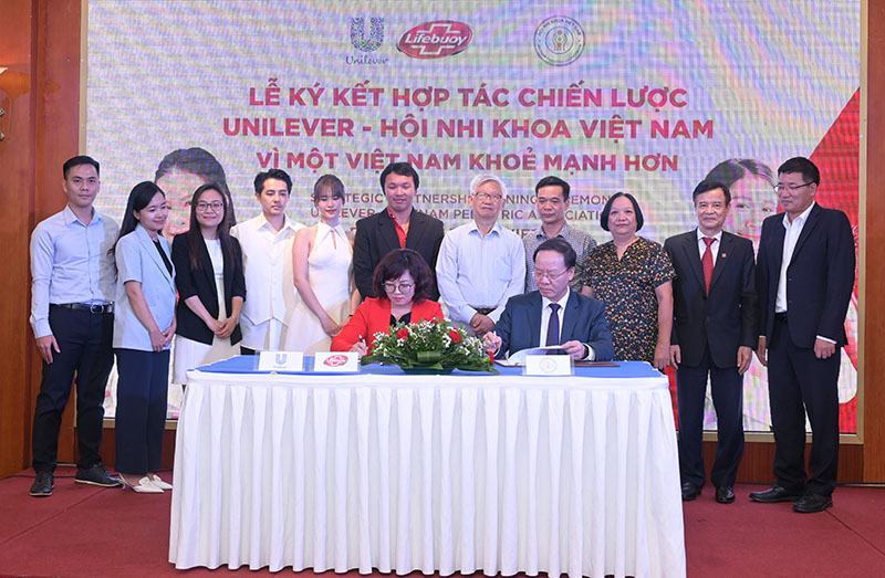 Nâng cao nhận thức, bảo vệ sức khỏe toàn diện cho người dân Nâng cao nhận thức, bảo vệ sức khỏe toàn diện cho người dân