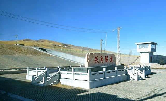 10 đường hầm dài nhất thế giới