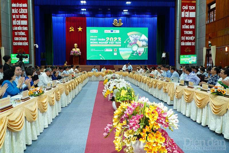 PHÁT TRIỂN NÔNG NGHIỆP VIỆT NAM 2023: Bến Tre mong muốn doanh nghiệp đầu tư nhà máy chế biến tôm PHÁT TRIỂN NÔNG NGHIỆP VIỆT NAM 2023: Bến Tre mong muốn doanh nghiệp đầu tư nhà máy chế biến tôm