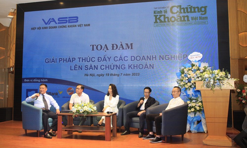Tọa đàm: “Giải pháp thúc đẩy các doanh nghiệp lên sàn chứng khoán” Tọa đàm: “Giải pháp thúc đẩy các doanh nghiệp lên sàn chứng khoán”