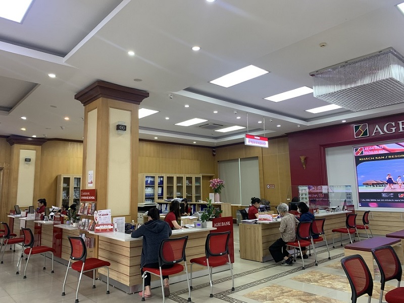 Lãi suất giảm sâu, vì đâu doanh nghiệp ngại…nợ?