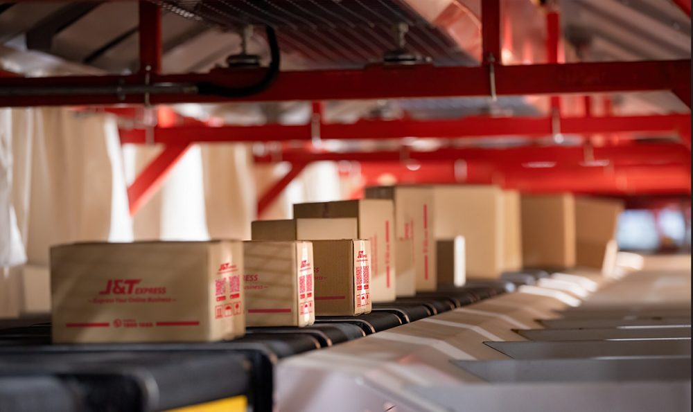 Hành trình 5 năm “shop bán tới đâu - J&T Express giao tới đó”