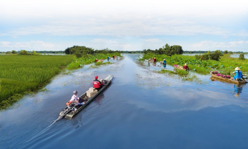 Hành trình 5 năm “shop bán tới đâu - J&T Express giao tới đó”
