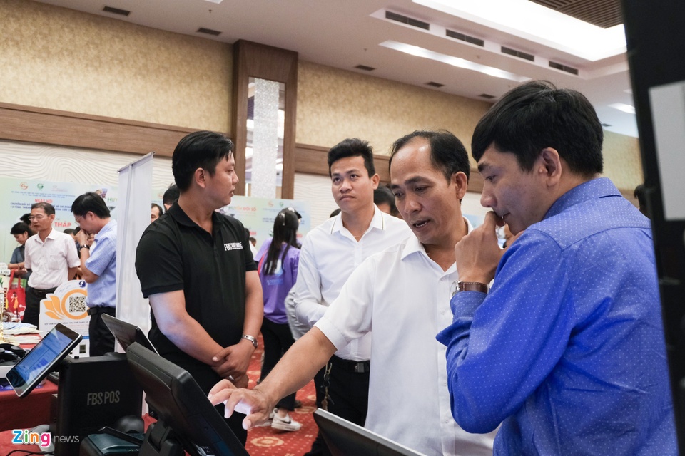 Chuyển đổi số du lịch TP.HCM và ĐBSCL