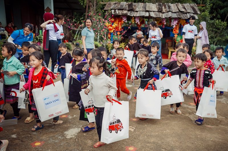 Home Credit đưa chiến lược ESG lên một tầm cao mới trong Báo cáo phát triển bền vững 2022 Home Credit đưa chiến lược ESG lên một tầm cao mới trong Báo cáo phát triển bền vững 2022