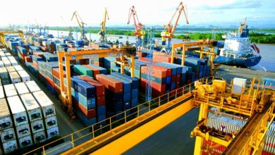 Xuất khẩu “gắng gượng” trong khó khăn Xuất khẩu “gắng gượng” trong khó khăn