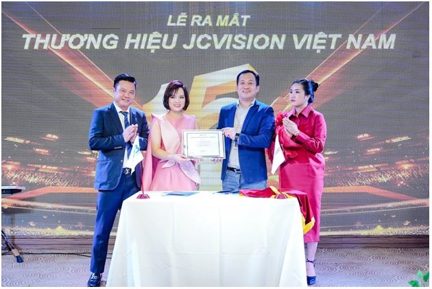 Kỷ niệm 15 năm thành lập HĐB Hà Nội Kỷ niệm 15 năm thành lập HĐB Hà Nội