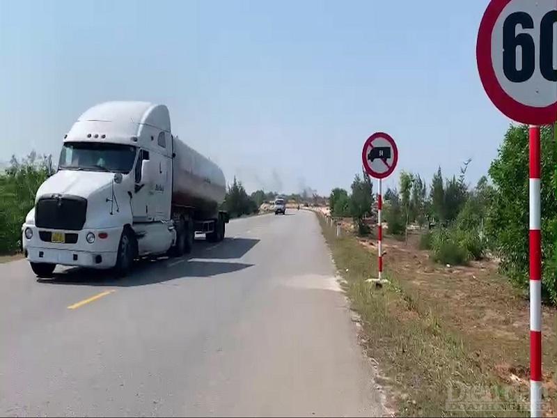 Kêu trời vì lệnh cấm Quảng Nam - Bài 2: Doanh nghiệp vận tải lao đao chạy  Kêu trời vì lệnh cấm Quảng Nam - Bài 2: Doanh nghiệp vận tải lao đao chạy