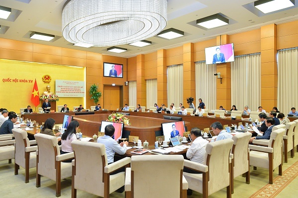 Quá trình xây dựng chương trình luật còn cài cắm lợi ích Quá trình xây dựng chương trình luật còn cài cắm lợi ích