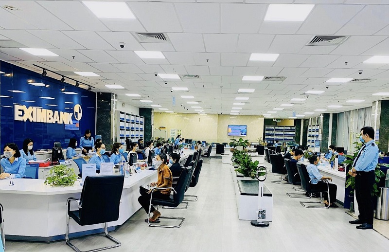 Eximbank lại gặp “sóng gió” Eximbank lại gặp “sóng gió”