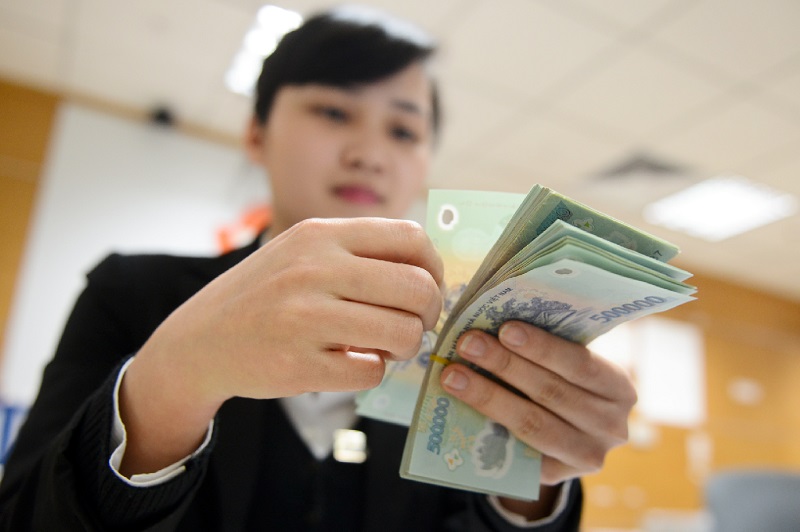 Tiếp tục giảm lãi suất để phục hồi sản xuất: Cấp thiết hạ lãi vay Tiếp tục giảm lãi suất để phục hồi sản xuất: Cấp thiết hạ lãi vay