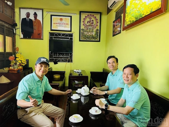 Đảng ủy VCCI dâng hương tại Khu Di tích lịch sử và danh lam thắng cảnh Yên Tử