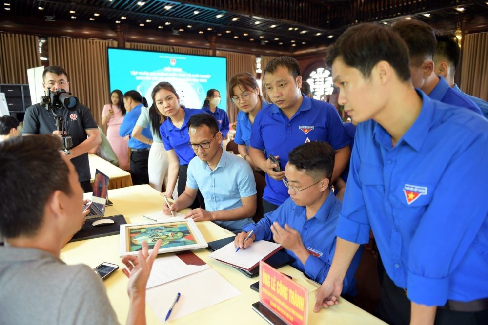 Trang bị kiến thức về khởi nghiệp, chuyển đổi số để thanh niên ‘chuyển mình’ Trang bị kiến thức về khởi nghiệp, chuyển đổi số để thanh niên ‘chuyển mình’