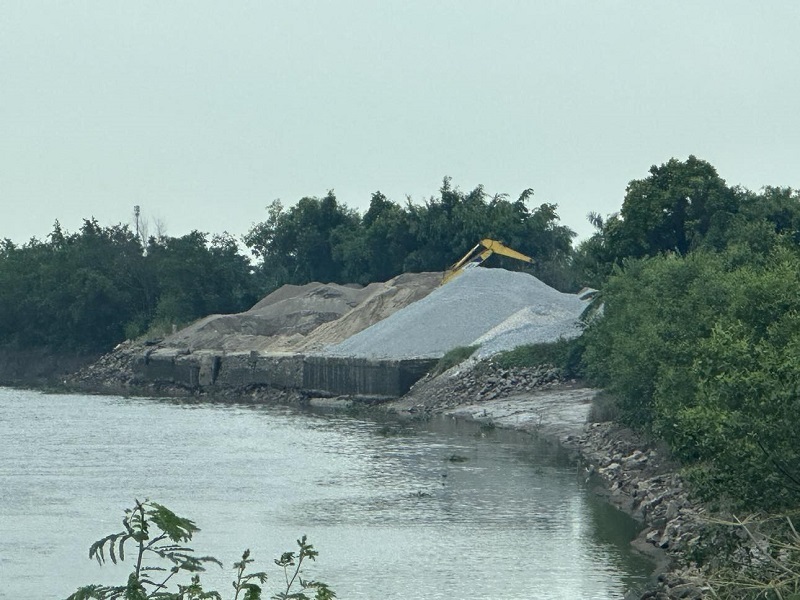 Hải Phòng: Gia hạn thời gian xử lý dứt điểm vi phạm đê điều Hải Phòng: Gia hạn thời gian xử lý dứt điểm vi phạm đê điều