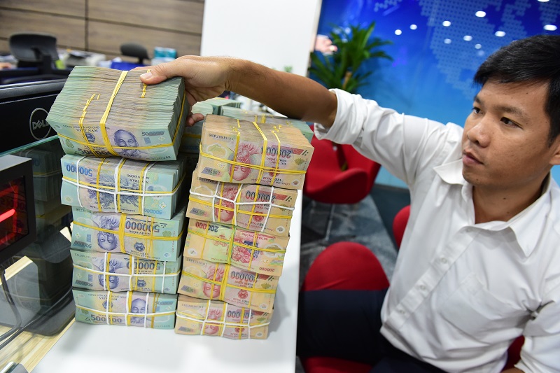 Thực hư thừa - thiếu vốn ngân hàng Thực hư thừa - thiếu vốn ngân hàng