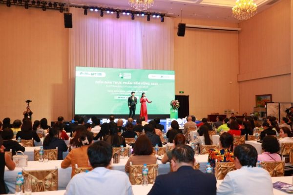 C.P. VIỆT NAM ĐỒNG HÀNH CÙNG 