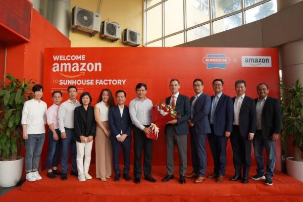 ĐẠI DIỆN CẤP CAO TẬP ĐOÀN AMAZON GLOBAL SELLING THĂM VÀ LÀM VIỆC TẠI NHÀ MÁY SUNHOUSE ĐẠI DIỆN CẤP CAO TẬP ĐOÀN AMAZON GLOBAL SELLING THĂM VÀ LÀM VIỆC TẠI NHÀ MÁY SUNHOUSE