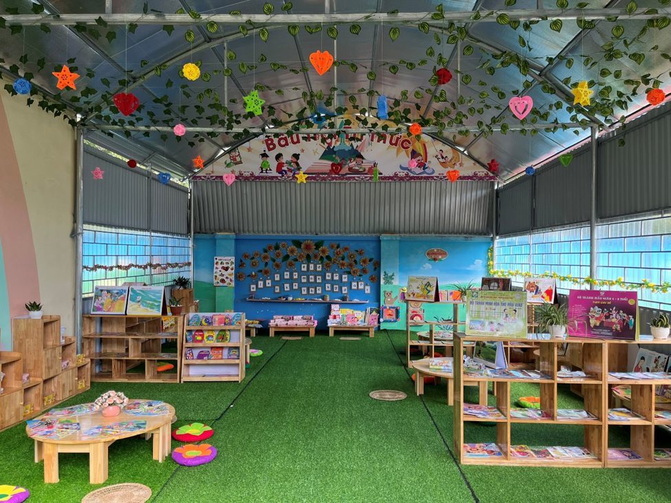 Xây thư viện xanh, TNS Holdings mang niềm vui đọc sách cho trẻ thơ Xây thư viện xanh, TNS Holdings mang niềm vui đọc sách cho trẻ thơ