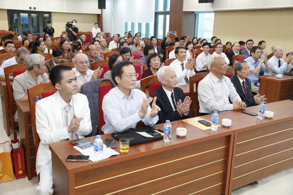 Hội nghị doanh nhân, doanh nghiệp “Với sứ mệnh vì sức khoẻ cộng đồng Việt”