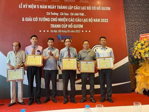 Một giờ với tác giả môn Cờ Doanh nhân