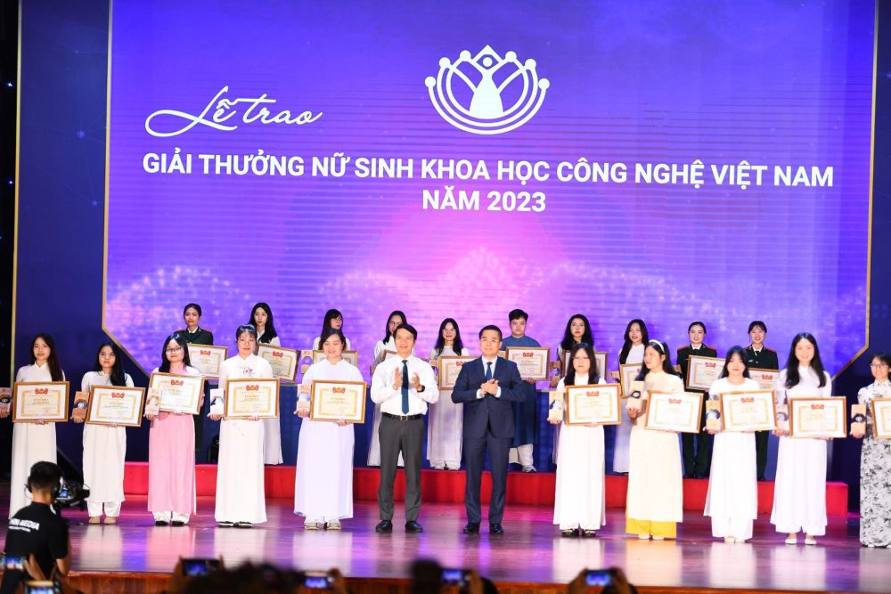 10 nhà khoa học trẻ nhận giải thưởng Khoa học Công nghệ Quả cầu vàng 2023 10 nhà khoa học trẻ nhận giải thưởng Khoa học Công nghệ Quả cầu vàng 2023
