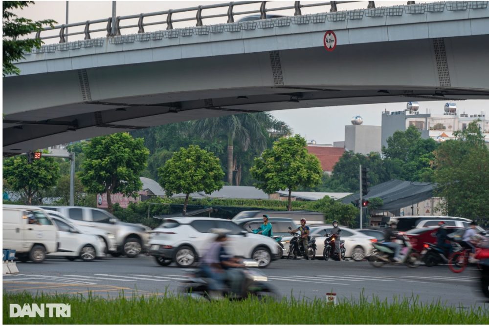 Hiện trạng nút giao dự kiến xây dựng hầm chui thứ 6 tại Hà Nội Hiện trạng nút giao dự kiến xây dựng hầm chui thứ 6 tại Hà Nội