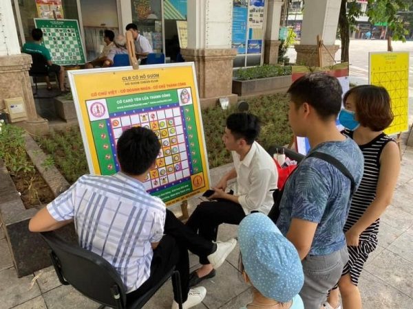 Một giờ với tác giả môn Cờ Doanh nhân