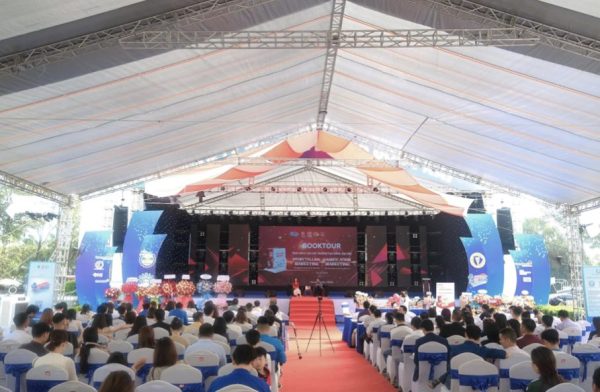 Th.s Nguyễn Vũ Huy Hoàng ra mắt 2 cuốn sách Storytelling Marketing và Gamification Marketing Th.s Nguyễn Vũ Huy Hoàng ra mắt 2 cuốn sách Storytelling Marketing và Gamification Marketing