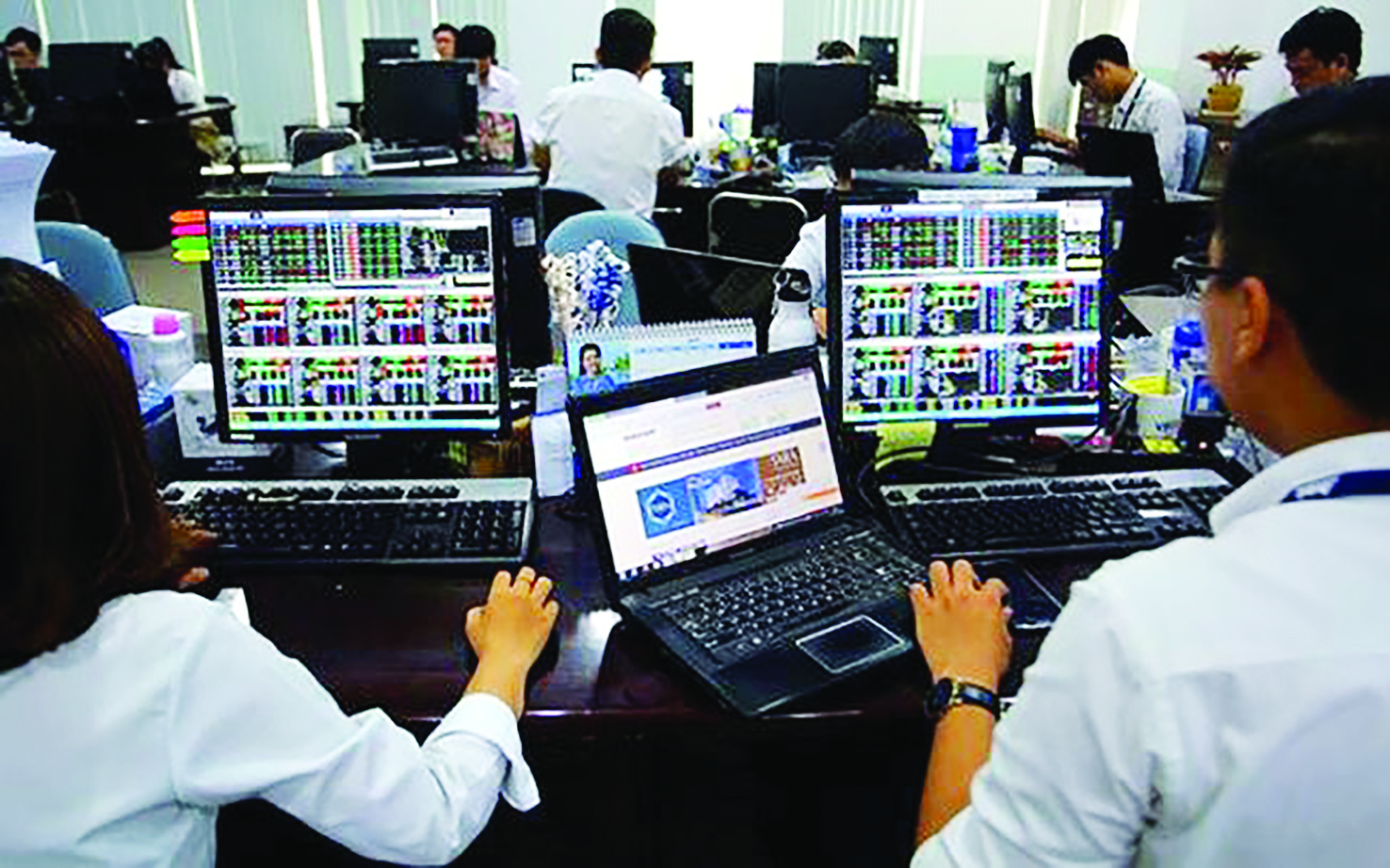 “Săn lùng” cổ phiếu tháng 10 “Săn lùng” cổ phiếu tháng 10