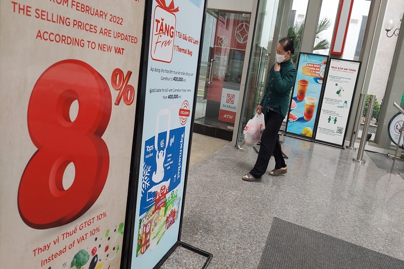 Cân nhắc giảm thuế giá trị gia tăng cho tất cả các loại hàng hoá, dịch vụ Cân nhắc giảm thuế giá trị gia tăng cho tất cả các loại hàng hoá, dịch vụ