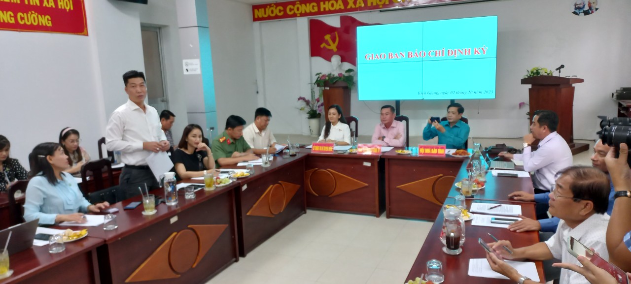 Quyết tâm lập lại trật tự đất đai trên đảo Phú Quốc Quyết tâm lập lại trật tự đất đai trên đảo Phú Quốc