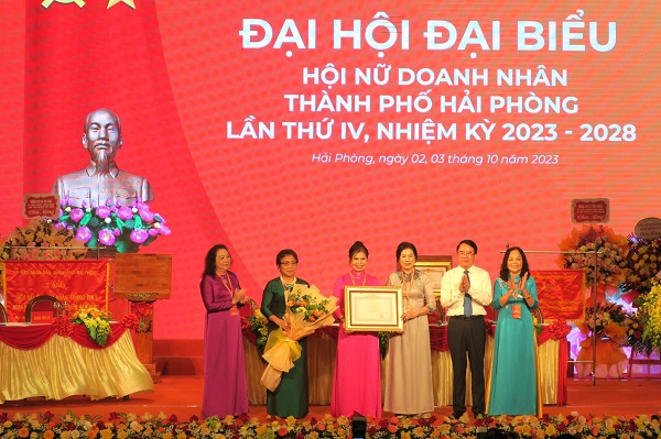 Hội Nữ Doanh nhân Hải Phòng: Khẳng định bản lĩnh “hoa hồng thép”