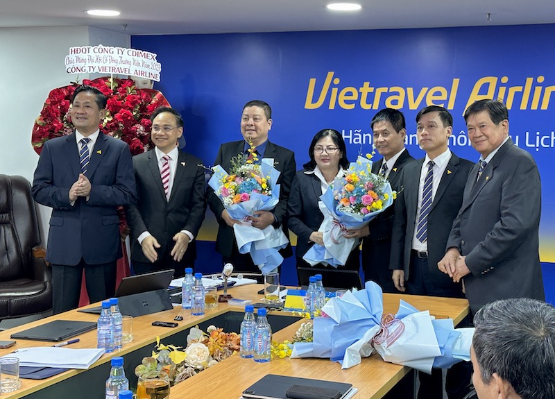 Nguyên Phó Thủ tướng Đức Philipp Rösler gia nhập Vietravel Airlines Nguyên Phó Thủ tướng Đức Philipp Rösler gia nhập Vietravel Airlines