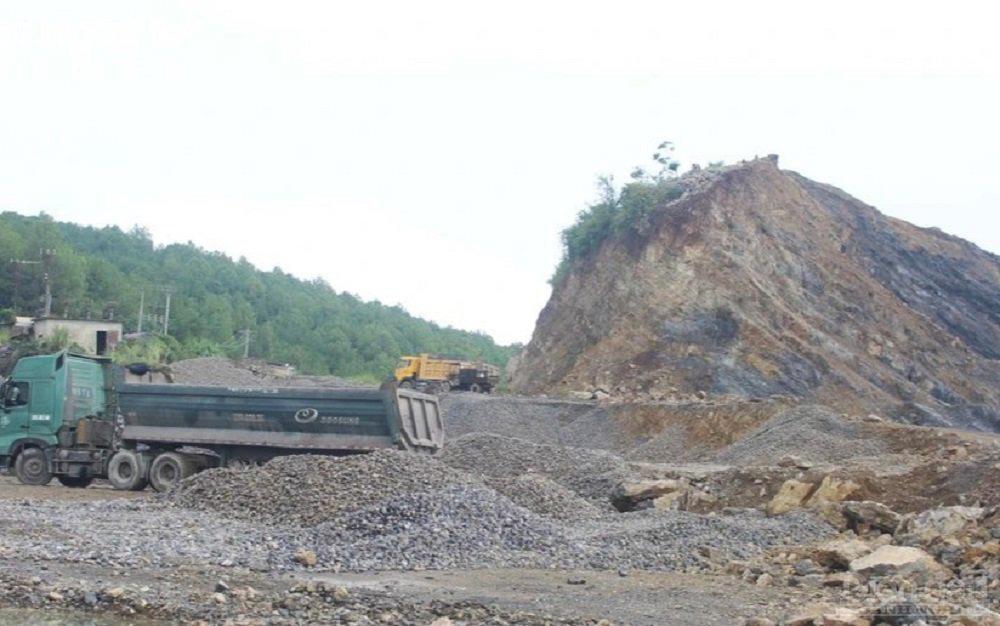 Nghệ An: Tài nguyên bị “rút ruột Nghệ An: Tài nguyên bị “rút ruột