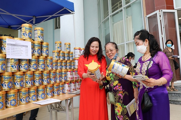 VTV và Vinamilk đưa người lớn tuổi đến những buổi hẹn cùng thanh xuân VTV và Vinamilk đưa người lớn tuổi đến những buổi hẹn cùng thanh xuân