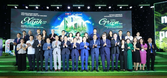 Doanh nghiệp tăng tốc trong “cuộc đua xanh”