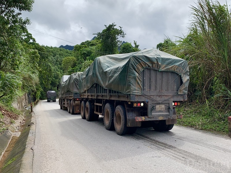 Quảng Bình: Xử lý nghiêm các trường hợp tiêu cực trong hoạt động kiểm tra xe quá tải, quá khổ Quảng Bình: Xử lý nghiêm các trường hợp tiêu cực trong hoạt động kiểm tra xe quá tải, quá khổ