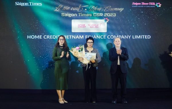 Saigon Times CSR 2023 vinh danh Home Credit Việt Nam là Doanh nghiệp vì cộng đồng Saigon Times CSR 2023 vinh danh Home Credit Việt Nam là Doanh nghiệp vì cộng đồng