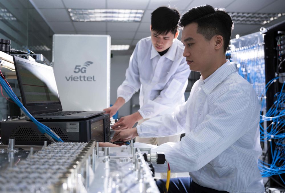 Viettel và Qualcomm triển khai thành công khối vô tuyến trạm thu phát sóng 5G trên mạng lưới Viettel và Qualcomm triển khai thành công khối vô tuyến trạm thu phát sóng 5G trên mạng lưới