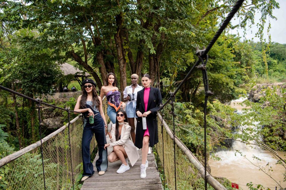 Một ngày trải nghiệm của 10 Hoa hậu Hoà bình Thế giới tại Buôn Ma Thuột