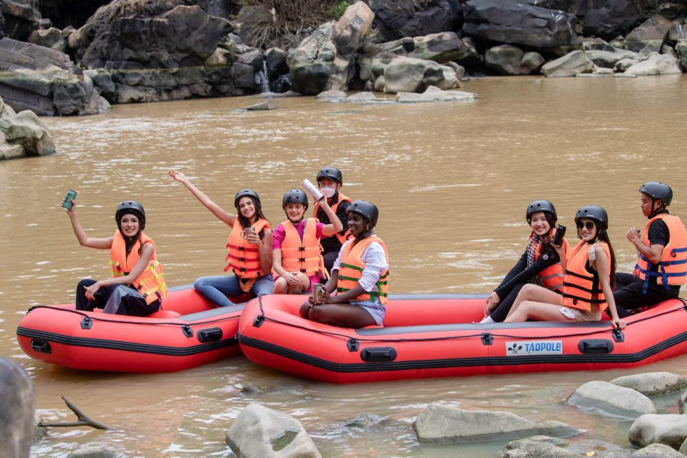 Một ngày trải nghiệm của 10 Hoa hậu Hoà bình Thế giới tại Buôn Ma Thuột