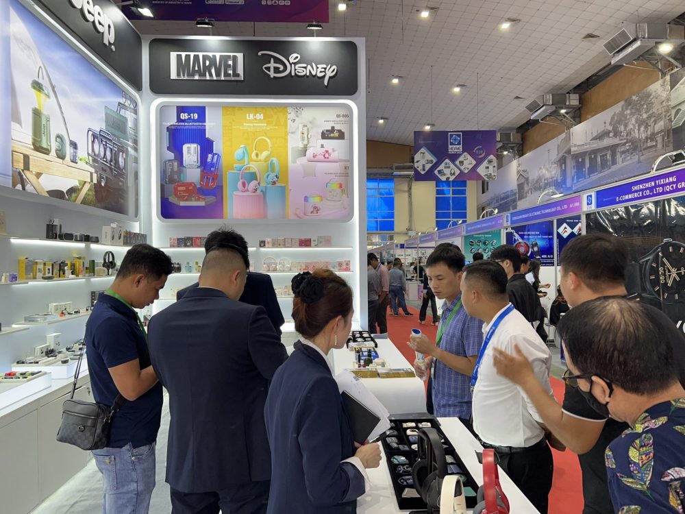 Khai mạc Triển lãm quốc tế điện tử và thiết bị thông minh Việt Nam năm 2023 Khai mạc Triển lãm quốc tế điện tử và thiết bị thông minh Việt Nam năm 2023