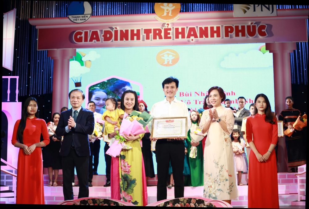 Ra mắt mạng lưới đồng hành xây dựng “Gia đình trẻ hạnh phúc” Ra mắt mạng lưới đồng hành xây dựng “Gia đình trẻ hạnh phúc”