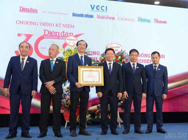 Tạp chí Diễn đàn Doanh nghiệp: Người bạn tri kỷ, uy tín và đáng tin cậy của cộng đồng doanh nghiệp Tạp chí Diễn đàn Doanh nghiệp: Người bạn tri kỷ, uy tín và đáng tin cậy của cộng đồng doanh nghiệp