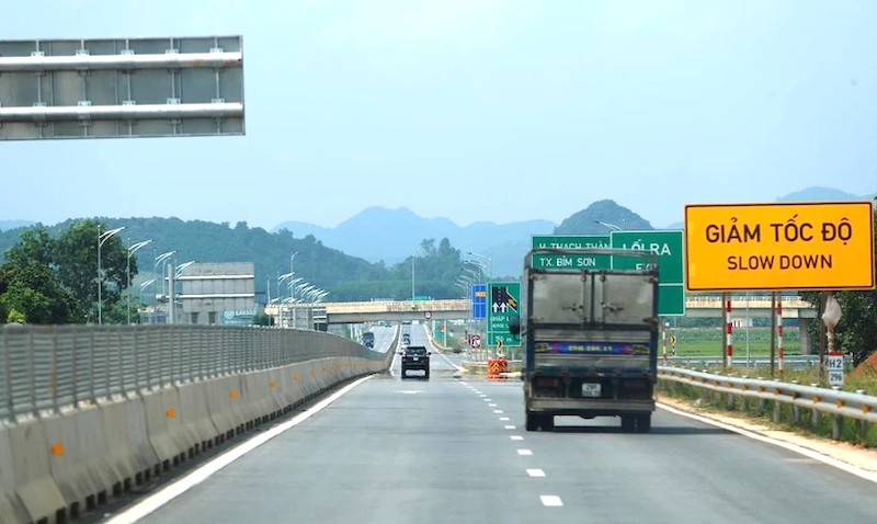 Vì sao đề xuất kéo dài cao tốc Bắc – Nam thêm 90 km? Vì sao đề xuất kéo dài cao tốc Bắc – Nam thêm 90 km?