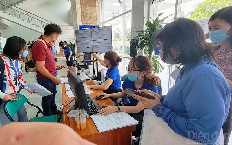 TP.HCM: Vì sao hàng loạt cán bộ ngành thuế bị kỷ luật? TP.HCM: Vì sao hàng loạt cán bộ ngành thuế bị kỷ luật?