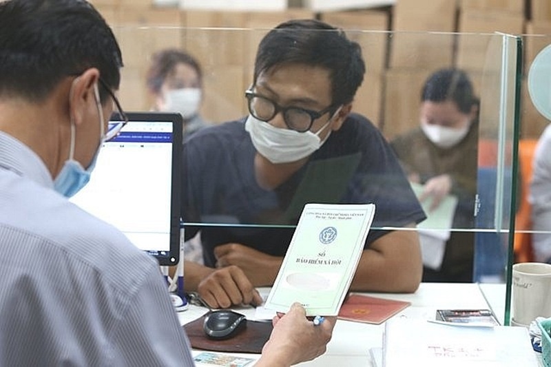 Sửa Luật Bảo hiểm xã hội: Giải pháp nào hạn chế tình trạng rút BHXH một lần? Sửa Luật Bảo hiểm xã hội: Giải pháp nào hạn chế tình trạng rút BHXH một lần?