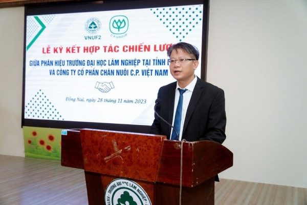 CÔNG TY CỔ PHẦN CHĂN NUÔI C.P. VIỆT NAM KÝ KẾT HỢP TÁC CHIẾN LƯỢC CÙNG PHÂN HIỆU TRƯỜNG ĐẠI HỌC LÂM NGHIỆP ĐỒNG NAI