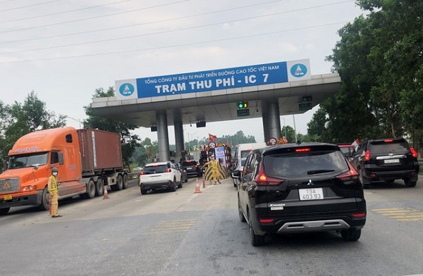 VEC đề xuất tăng phí 4 tuyến cao tốc: Cần tính toán kỹ lưỡng VEC đề xuất tăng phí 4 tuyến cao tốc: Cần tính toán kỹ lưỡng