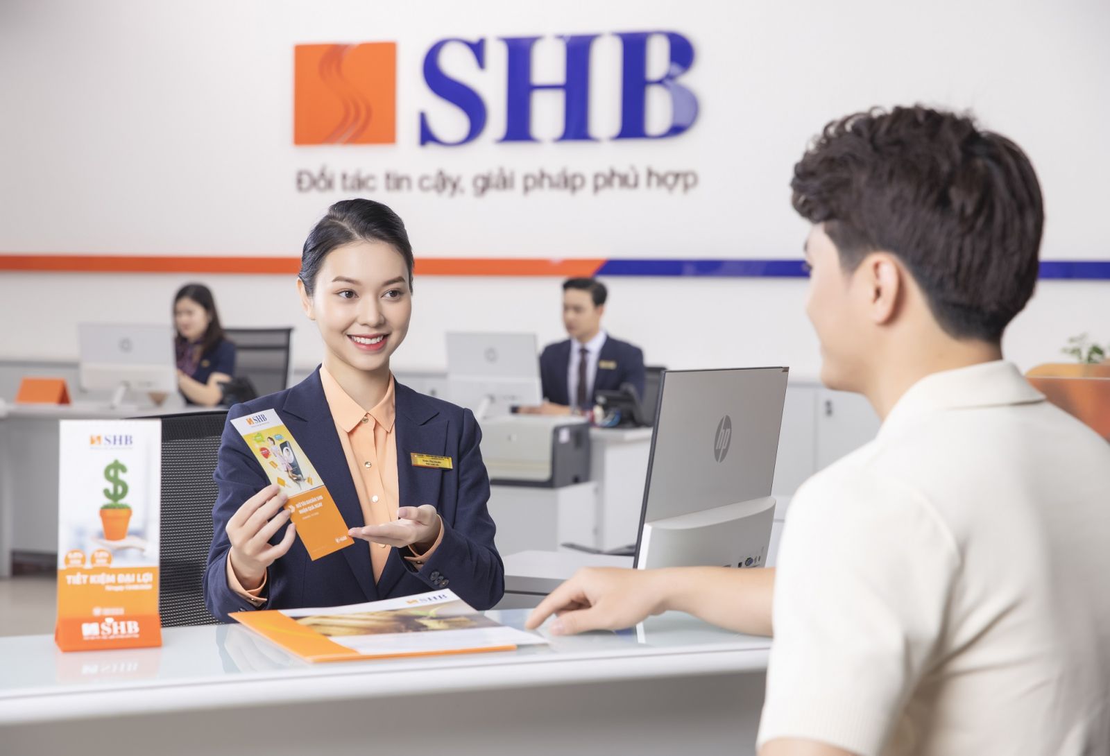 Vì sao SHB dẫn đầu thanh khoản nhóm cổ phiếu ngân hàng trong rổ VN30? Vì sao SHB dẫn đầu thanh khoản nhóm cổ phiếu ngân hàng trong rổ VN30?